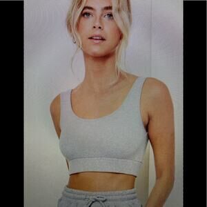 NWT 4th reckless Size 6 Henry gray crop top